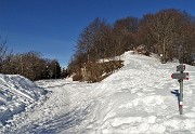 15 Dal Laghetto del Pertus seguo sent. 571 per il Monte Ocone